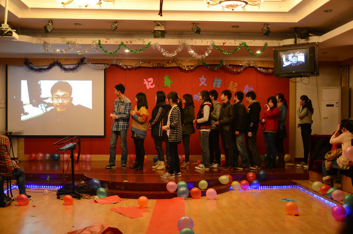 BETWAY必威第九届团学联迎新送老晚会完美落幕 (4).jpg